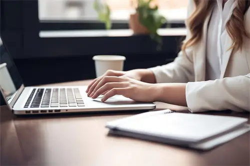 如何介绍公司的氛围